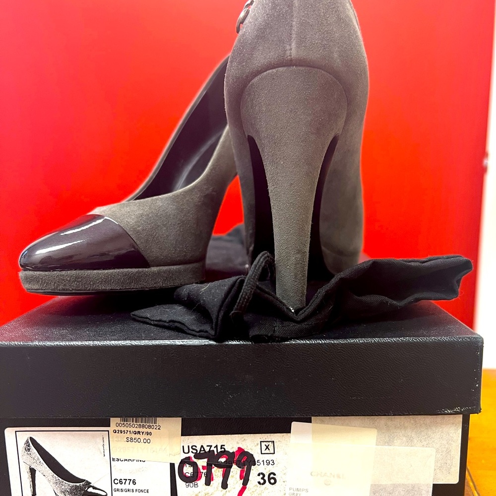 Chanel pumps